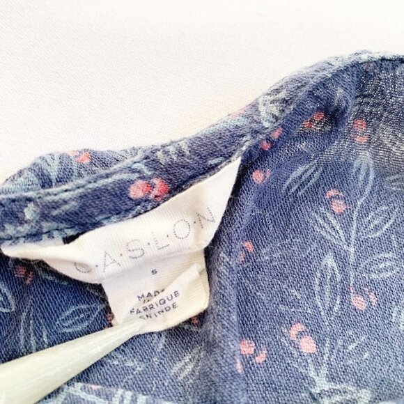 5/$25 Caslon boho peasant blue floral button front off shoulder elastic wrist - Picture 5 of 8